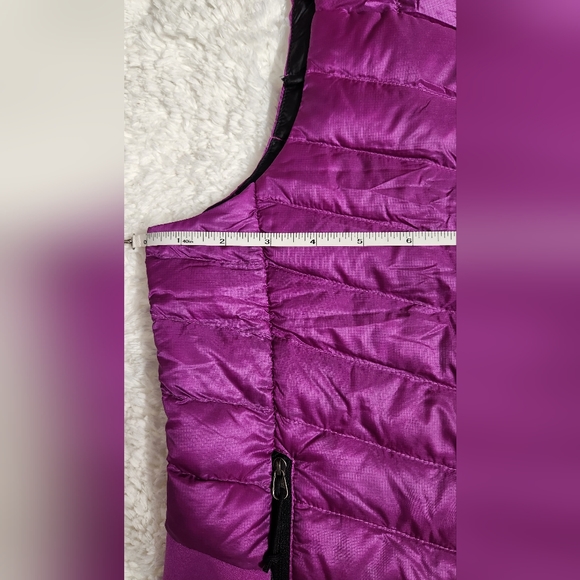 The North Face Lightweight Vest - Picture 6 of 9